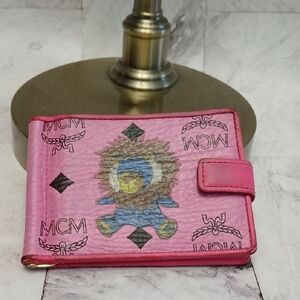 MCM Pink Wallet with Lion Motif And Money Clip